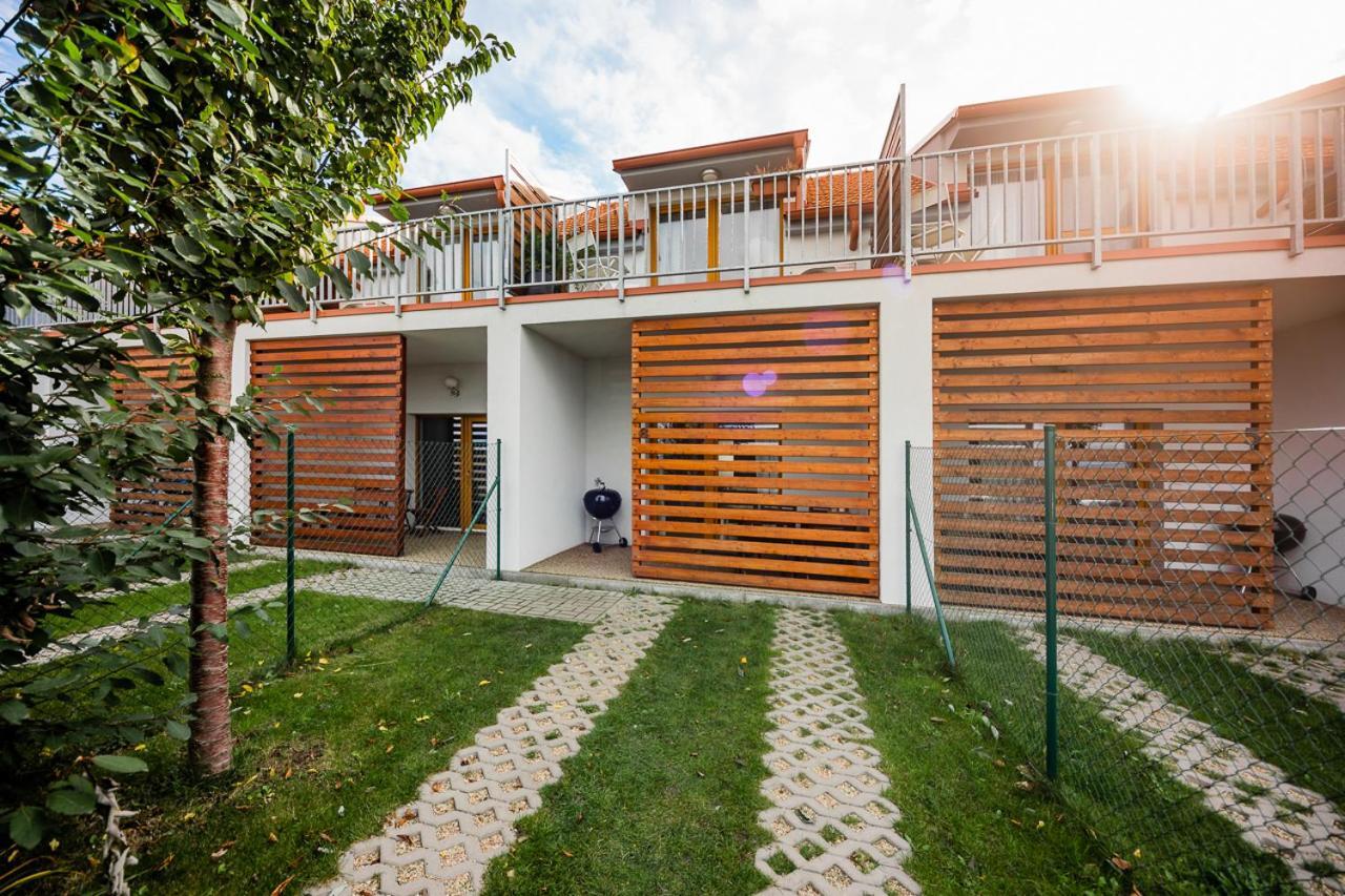 Apartman Ema Dolní Dunajovice Exterior photo